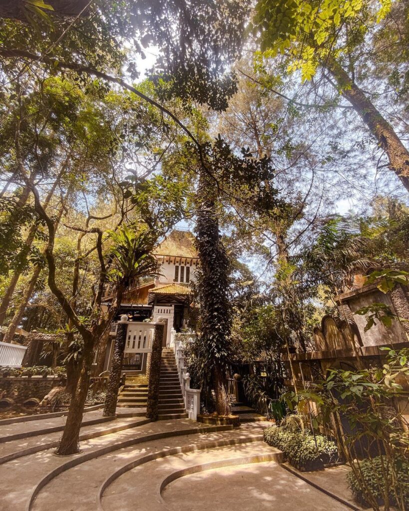 suasana ullen sentalu