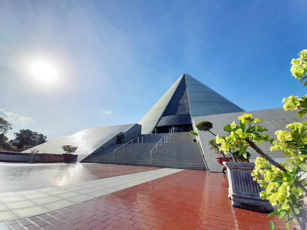 monumen jogja kembali